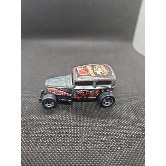 Midnight Otto 2001 Hot Wheels 079 Lil Chomp'n Miller Eagle Squad Flying Aces II - Picture 6 of 8